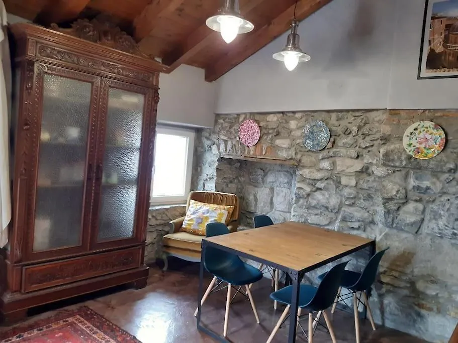 Horta - Charming Attic With Rooftop Lake View Lezzeno 0*,  Itálie