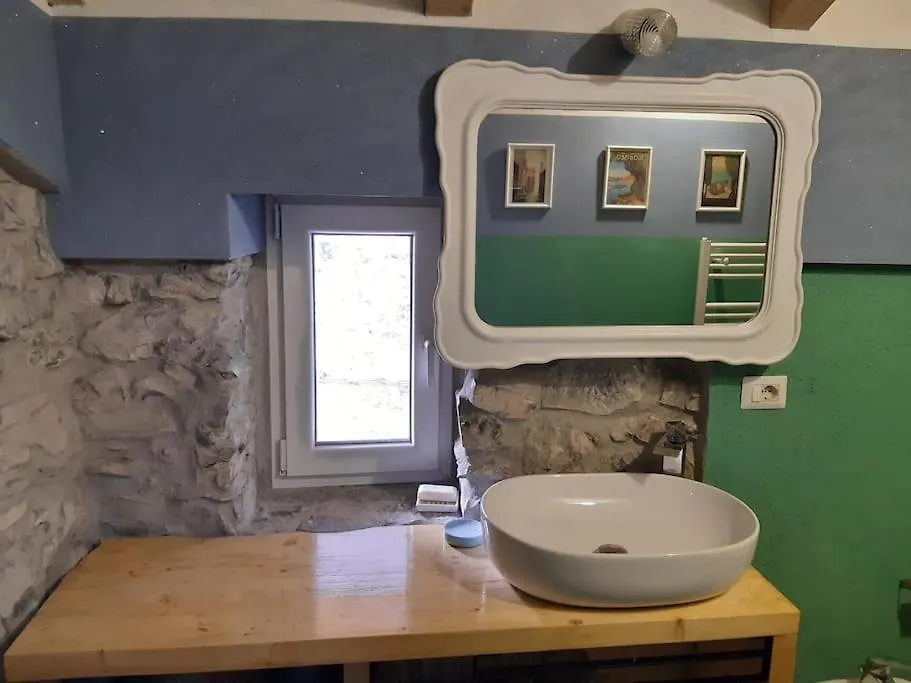 Apartment Horta - Charming Attic With Rooftop Lake View Lezzeno Italy