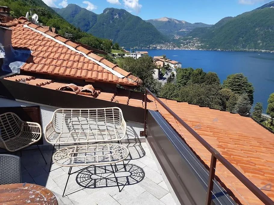 Horta - Charming Attic With Rooftop Lake View Lezzeno Apartment